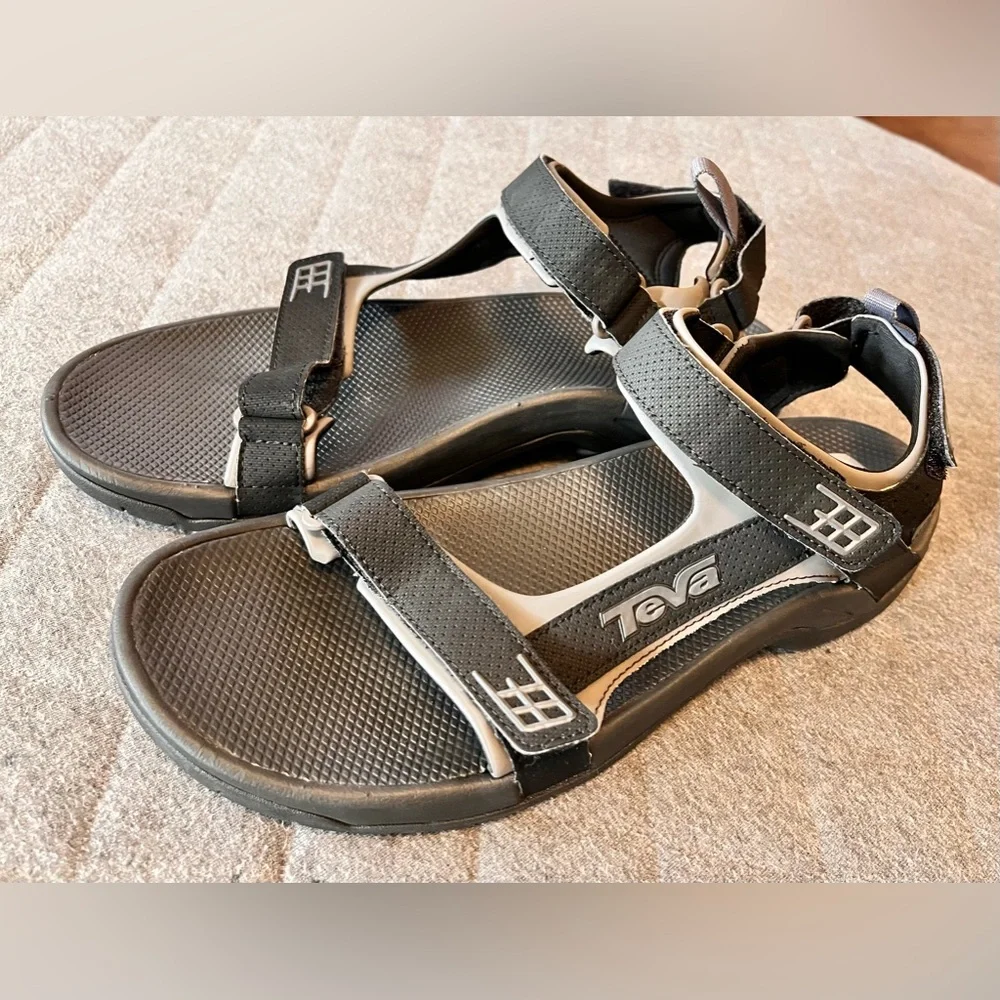 Teva Men’s Minam 4289 Black & Gray Adjustable Hiking Sandals Orig $70 Exc Cond